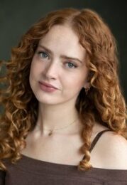 Zoé De Grand Maison